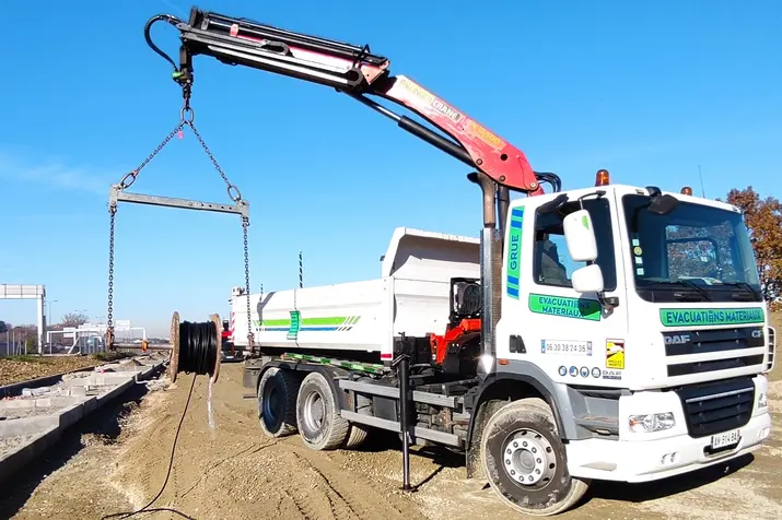 Location camion grue avec chauffeur
